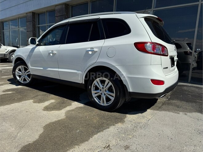 Hyundai Santa Fe-3
