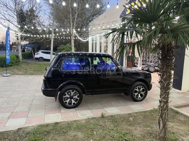 LADA (VAZ) Niva-12