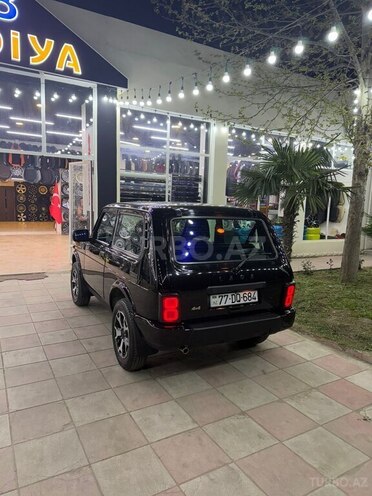 LADA (VAZ) Niva-11