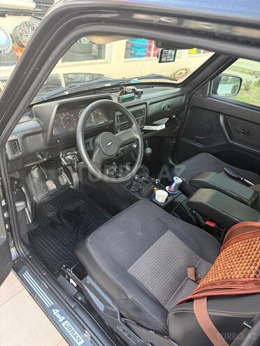 LADA (VAZ) Niva-15
