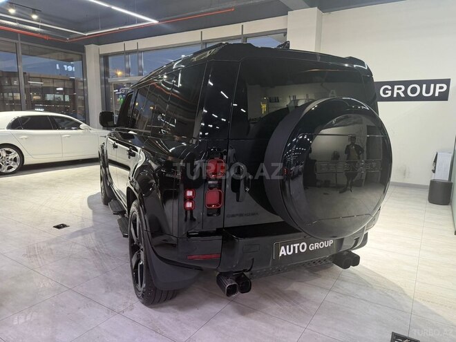 Land Rover Defender-10
