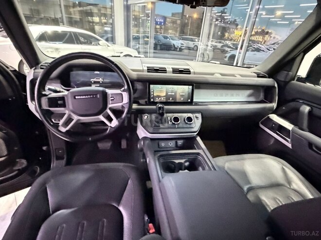 Land Rover Defender-11