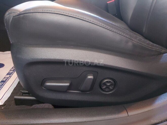Hyundai Sonata-11