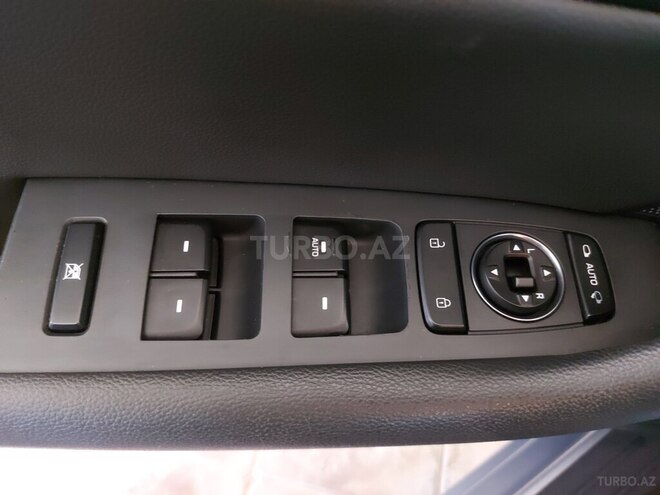 Hyundai Sonata-18