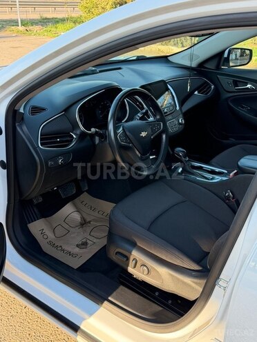 Chevrolet Malibu-6