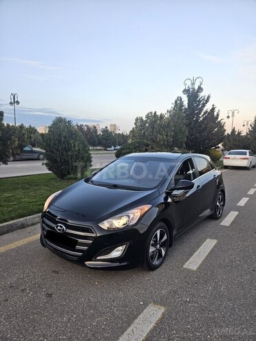 Hyundai Elantra GT-9