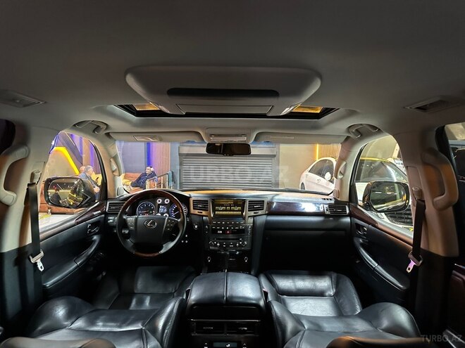 Lexus LX 570-17