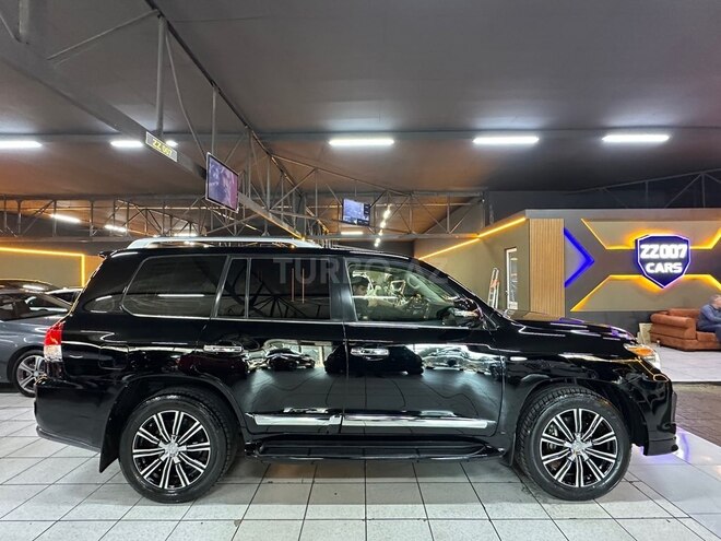 Lexus LX 570-11
