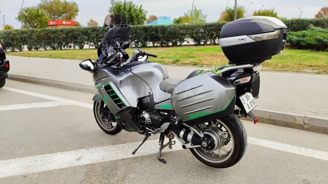 Kawasaki  2012, 38,500 km - 1.4 l - Bakı
