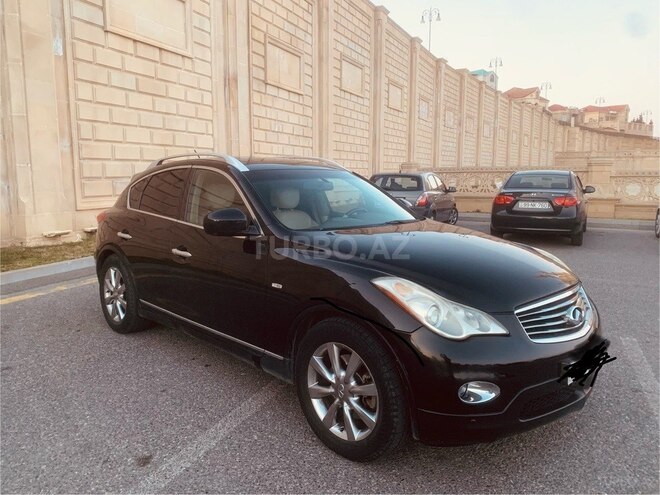 Infiniti EX35-2