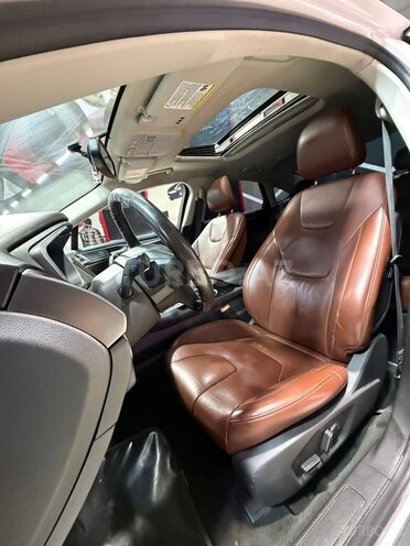 Ford Fusion (North America)-16