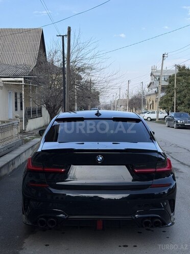 BMW 330-2