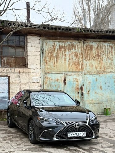 Lexus ES 300h-2