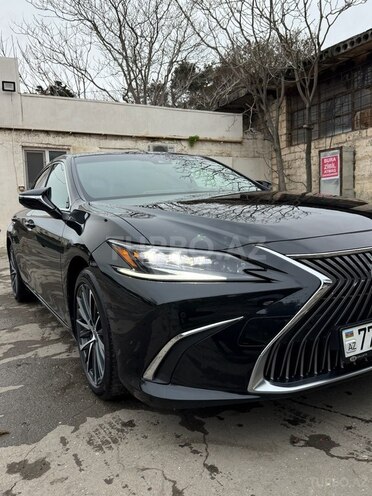 Lexus ES 300h-8