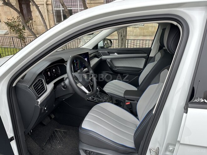 Volkswagen Tayron-11