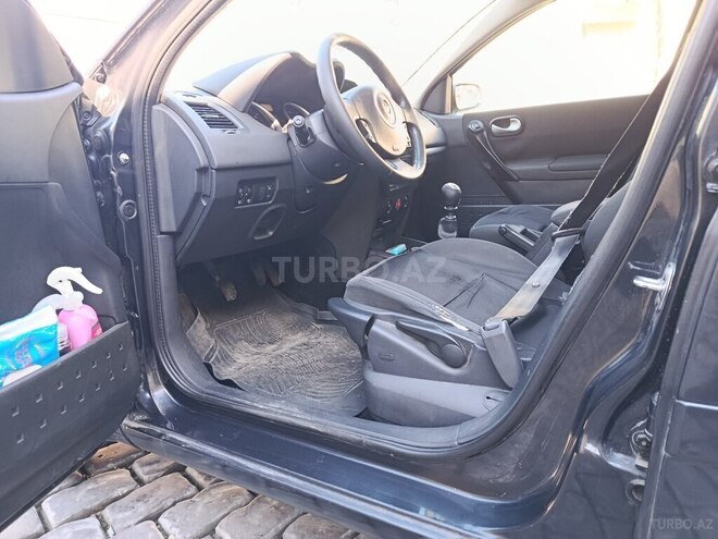 Renault Megane-5