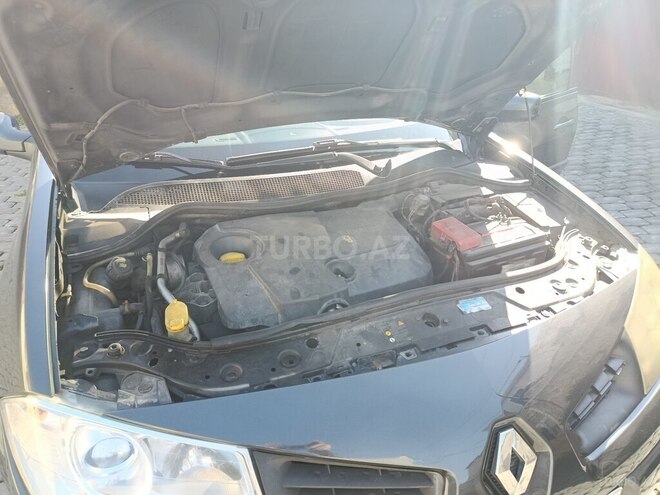 Renault Megane-11