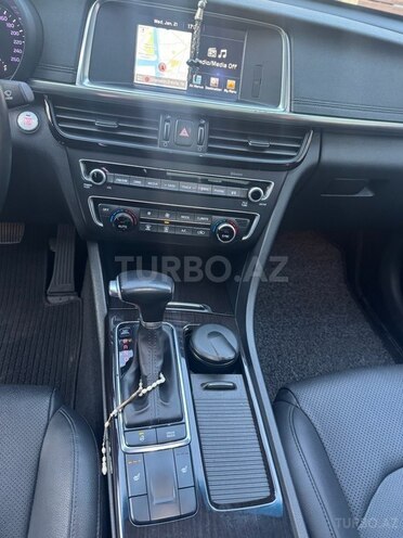 Kia K5-12