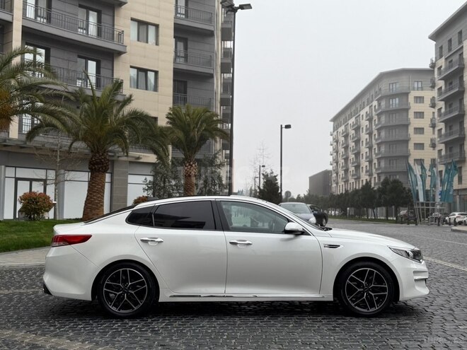 Kia K5-8
