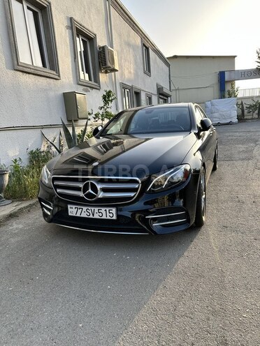 Mercedes E 300-1