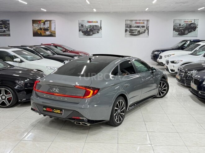 Hyundai Sonata-5