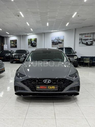 Hyundai Sonata-2
