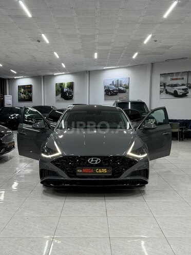 Hyundai Sonata-15