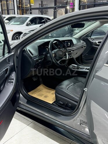 Hyundai Sonata-21