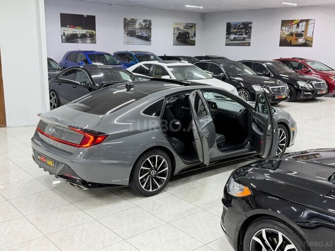 Hyundai Sonata-17