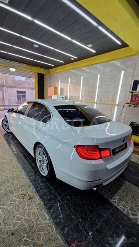 BMW 528-13