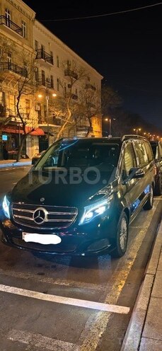 Mercedes V 220-6