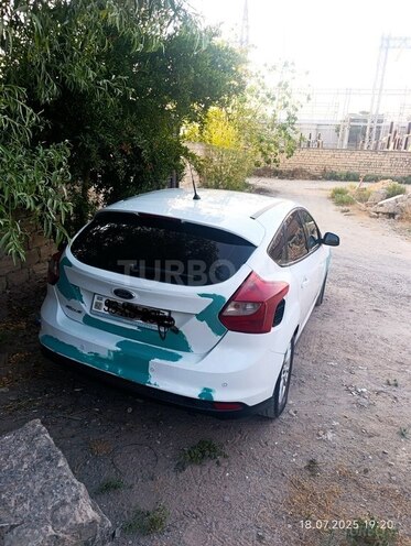 Ford Focus-7
