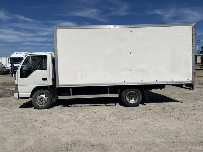 Isuzu NPR 66 L-5