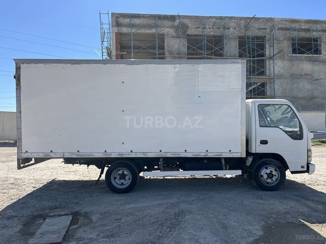 Isuzu NPR 66 L-4
