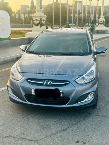 Hyundai Accent-1
