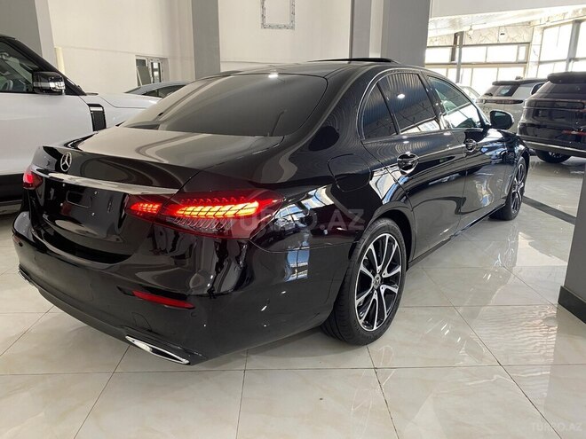 Mercedes E 200-5