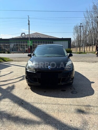 Renault Scenic-1