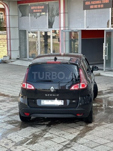 Renault Scenic-9