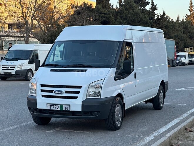 Ford Transit-4