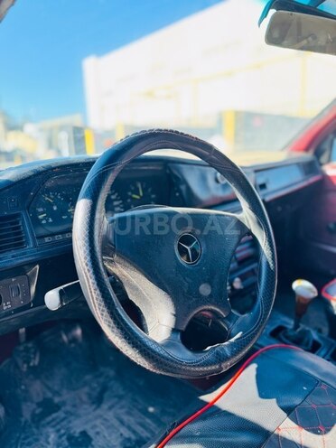 Mercedes 190-6