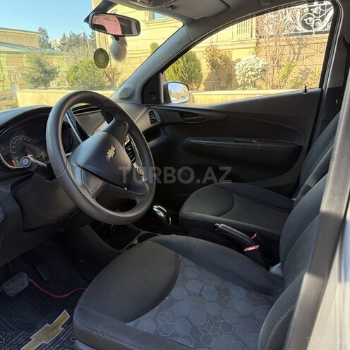 Chevrolet Spark-8