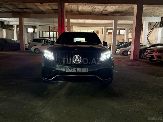 Mercedes GLS 450 4MATIC-7