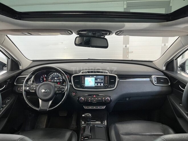 Kia Sorento-14