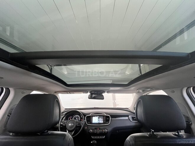 Kia Sorento-13