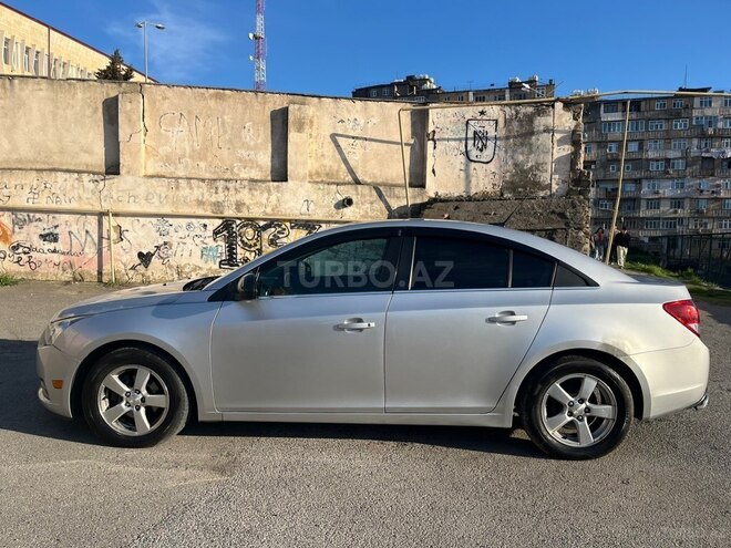 Chevrolet Cruze-15