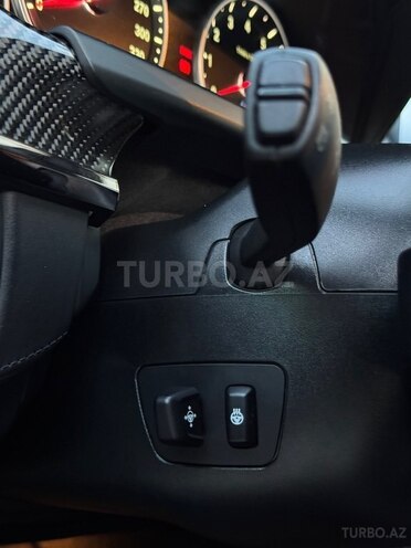 BMW M6-17