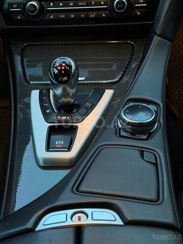 BMW M6-13