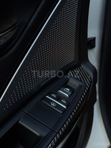 BMW M6-18