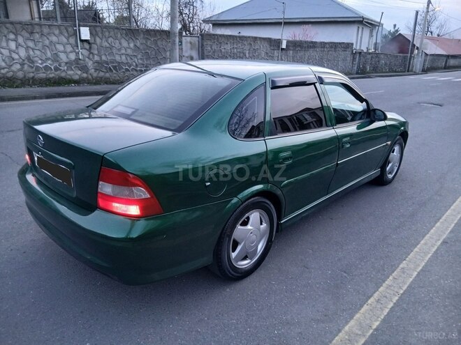 Opel Vectra-6