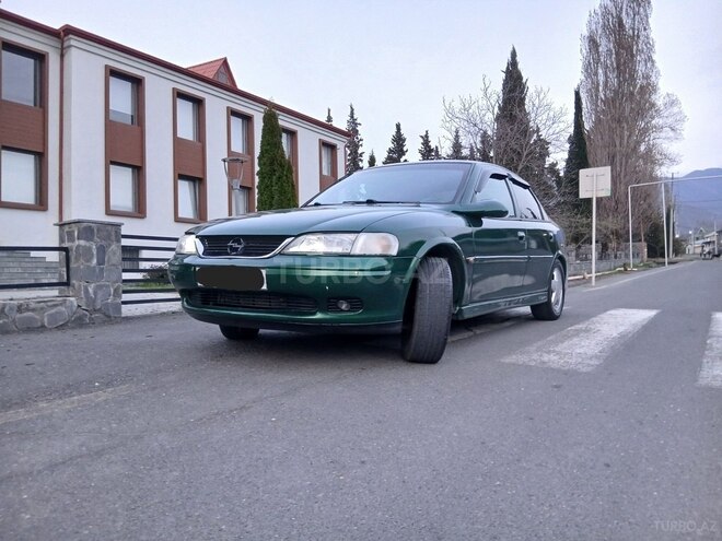 Opel Vectra-9